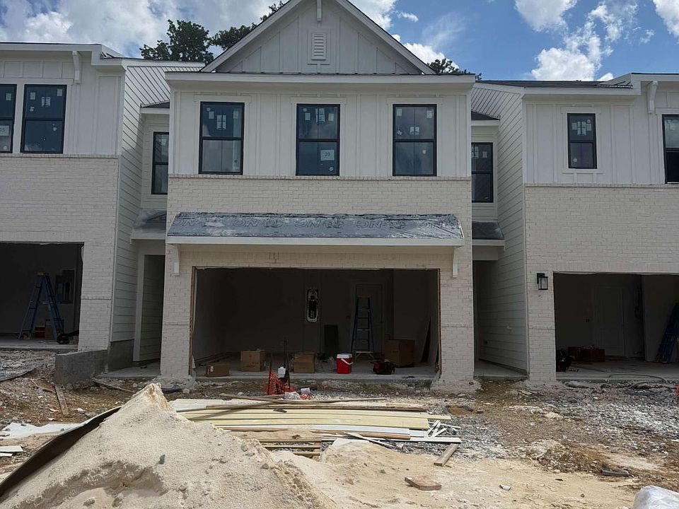 1st image of 2068 Underwood Dr #26