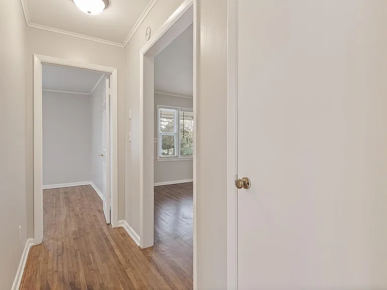 2406 S Yale Ave — Photo 16