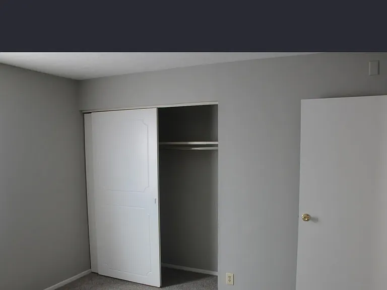 2504 Langdon Dr #8 — Photo 3