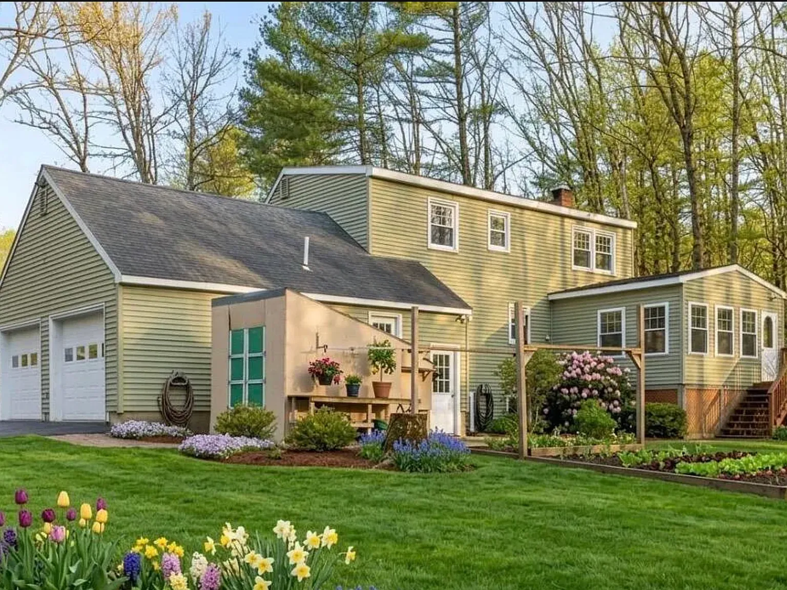 Gloria St, Gorham — Photo 2