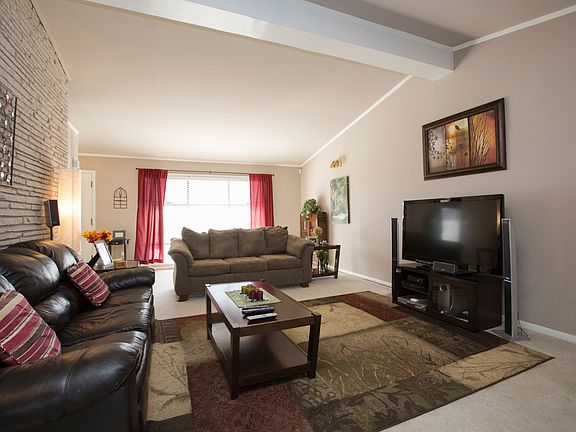 Loads of natural lighting