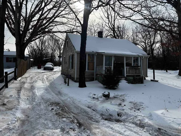 20 Shadow Ln, Stuarts Draft, VA 24477