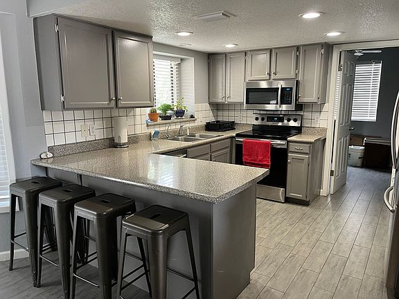 4th image of 131 Voyager Ln
