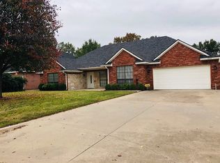 2204 Meadow Lark Dr, Duncan, OK 73533
