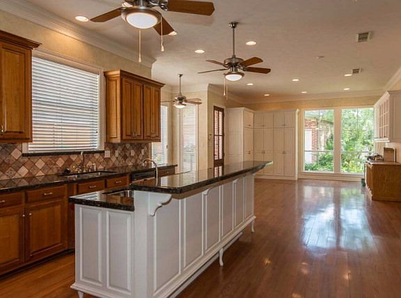 5th image of 4360 Brownstone Dr