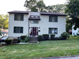 35 Virginia St, Tappan, NY 10983