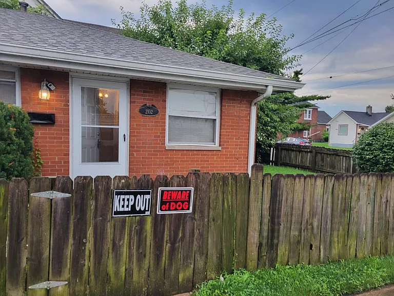 2102 Bickmore Ave — Photo 2