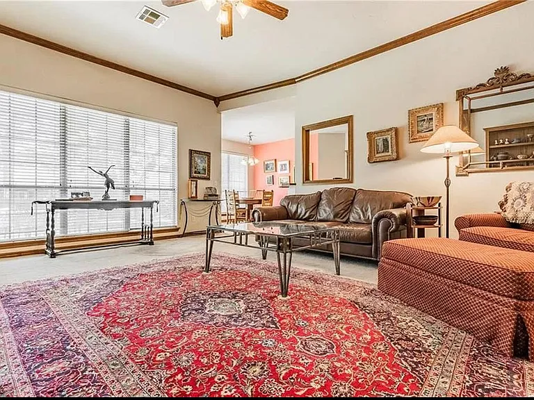 16009 Heather Ct — Photo 9