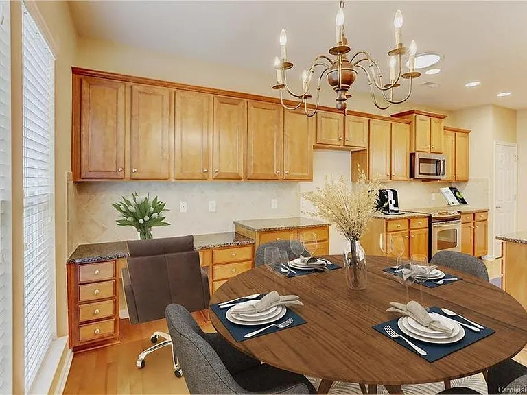 8118 Crater Lake Dr — Photo 12