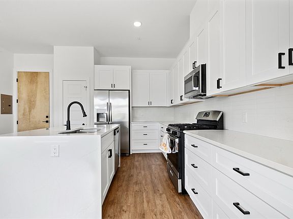 4th image of 1811 Webberville Rd #1305