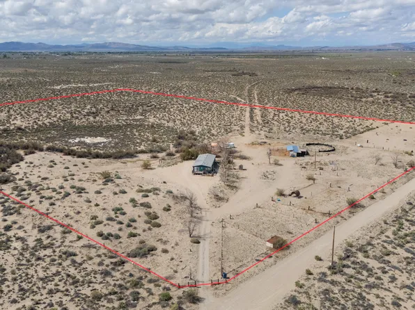 6877 Victor Dr, Fallon, NV 89406