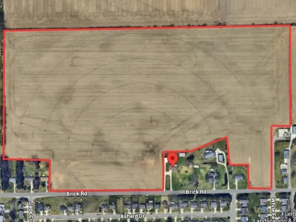 22687 Brick Rd, South Bend, IN 46628