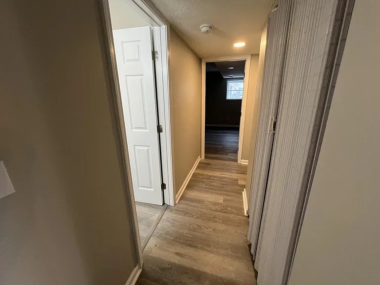 300 Stewart Ln #31 — Photo 7