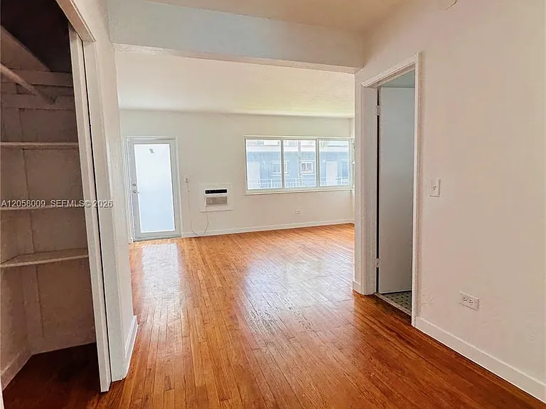 2045 Calais Dr #7 — Photo 8