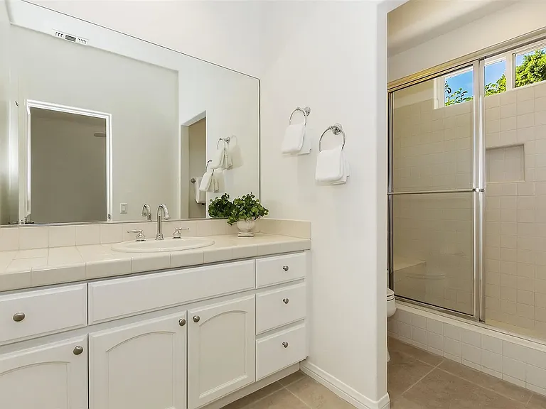 3RD BEDROOM WITH WALK IN CLOSET AND FULL BATHROOM