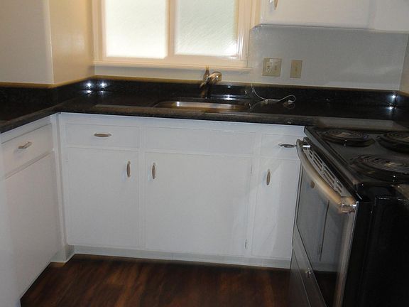 5th image of 1115 Sir Francis Drake Blvd #3