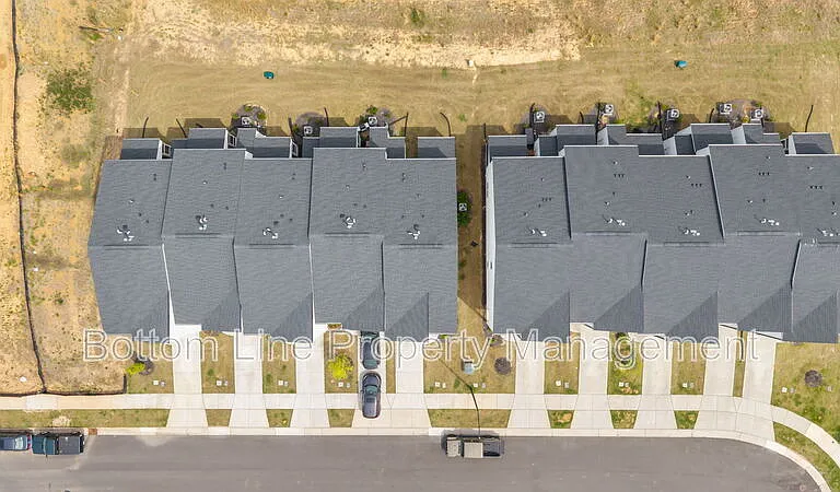 2029 Titanium Rock Rd — Photo 3