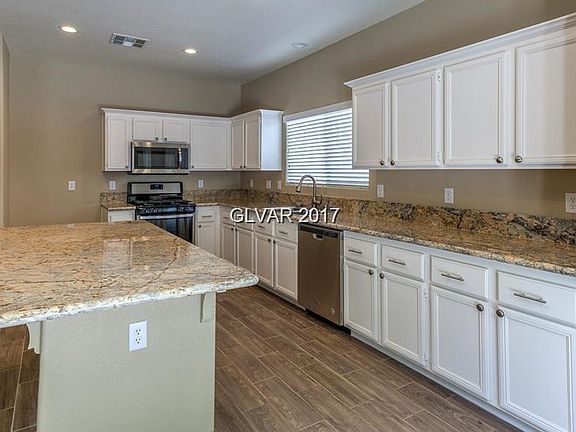 2nd image of 242 Buena Adventura Ln