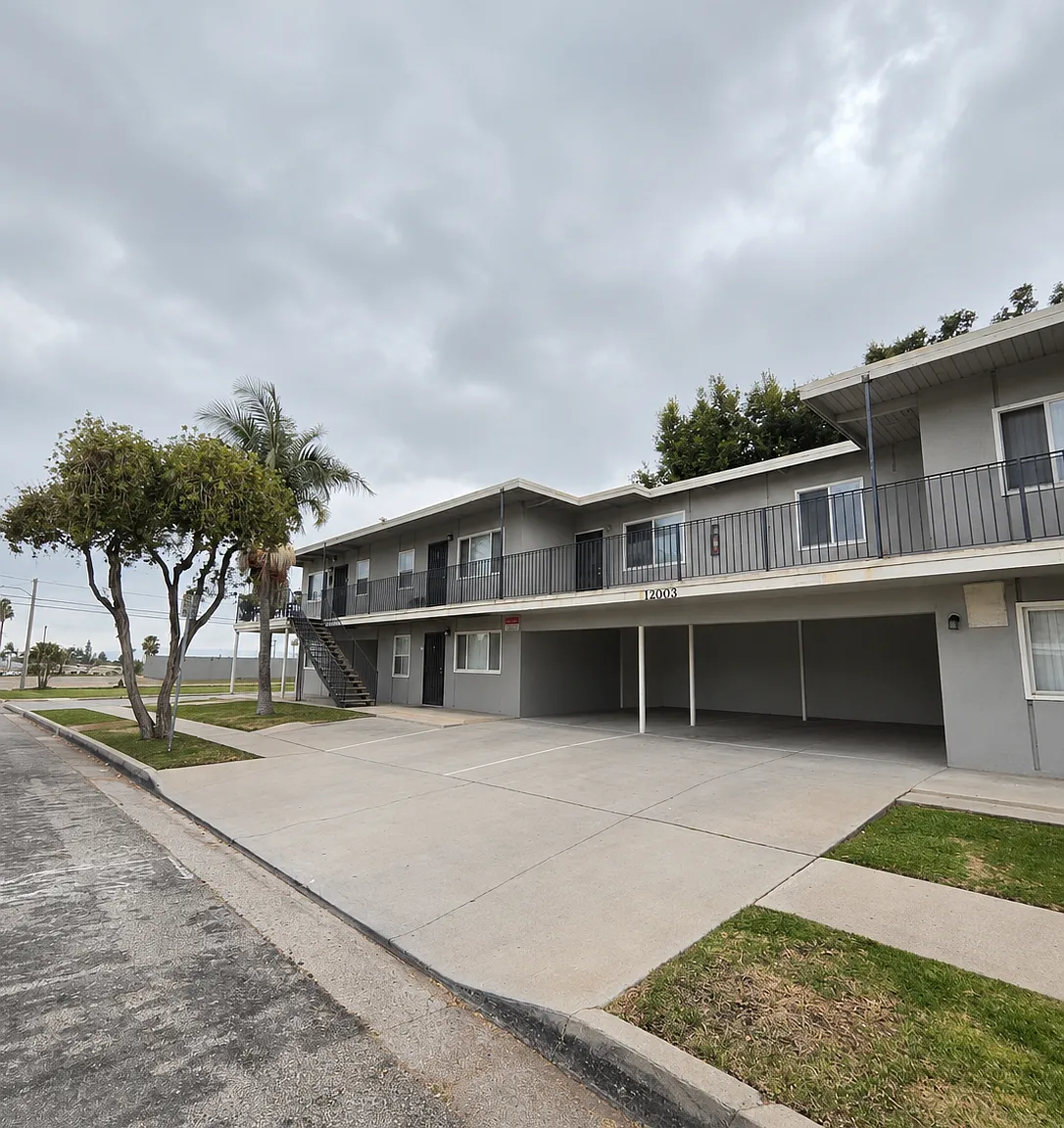 2 bed, 1000 sqft, $2,175 — Photo 1