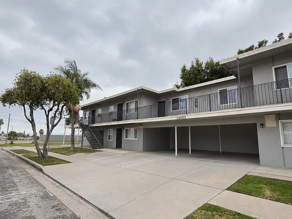 12003 Berendo Ave #5