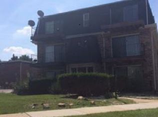 7035 Mather Ave #2B, Chicago, IL 60415