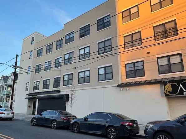 449 E 18th St, Paterson, NJ