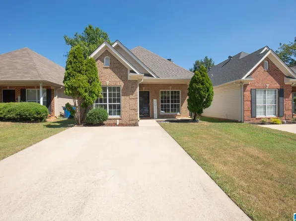 9022 Brookline Ln, Helena, AL 35080