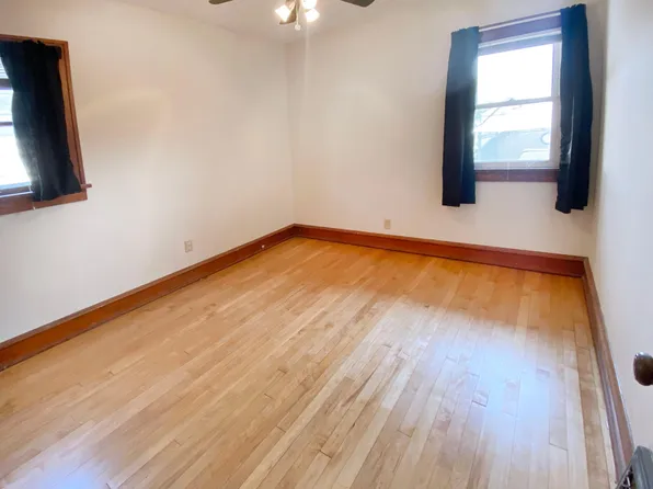 2566 S Howell Ave, Milwaukee, WI 53207