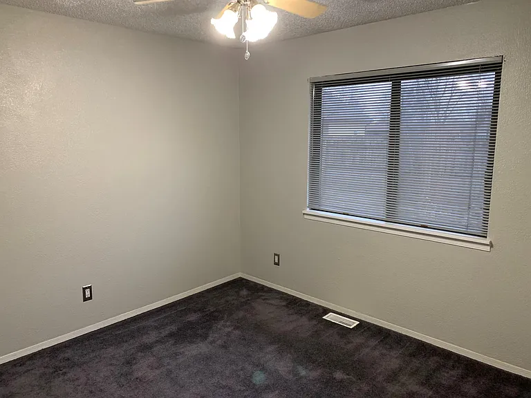 604 Compton Ave — Photo 10