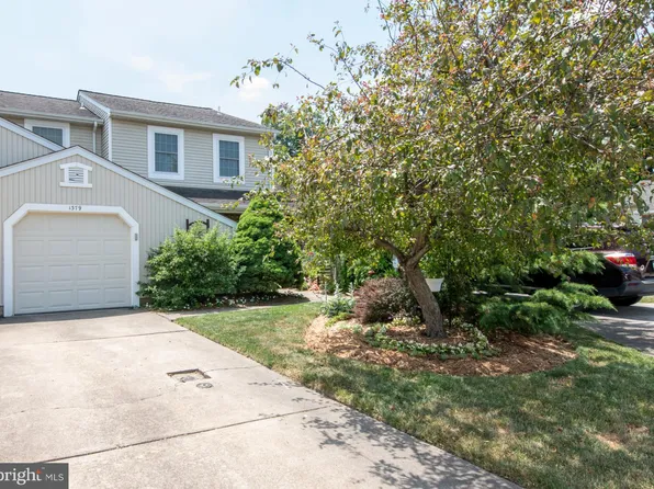 1379 Sweetbell Ct, Yardley, PA 19067
