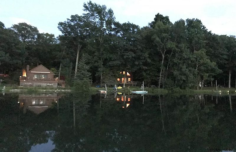5th image of 1038 PRATTS POINT Way
