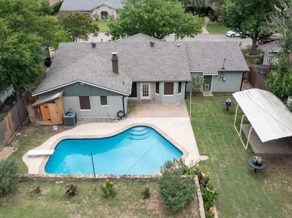 2905 Elsinor Dr, Fort Worth, TX 76116