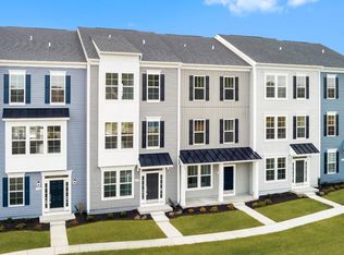610 Hemsworth Ln, Winchester, VA 22601