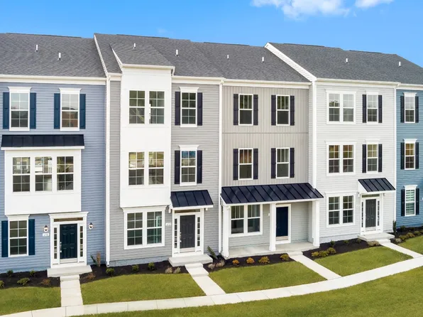 610 Hemsworth Ln, Winchester, VA 22601