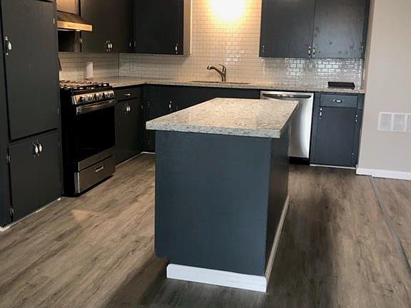 3rd image of 2706 1st Ave