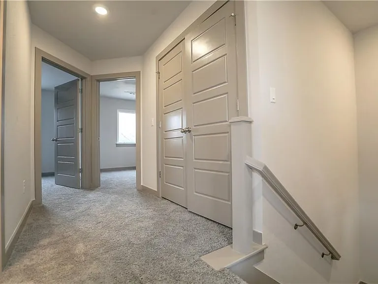 3428 Vel Mews — Photo 17