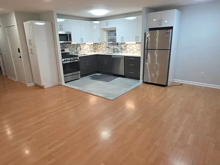 10845 Rennard St #2 — Photo 7