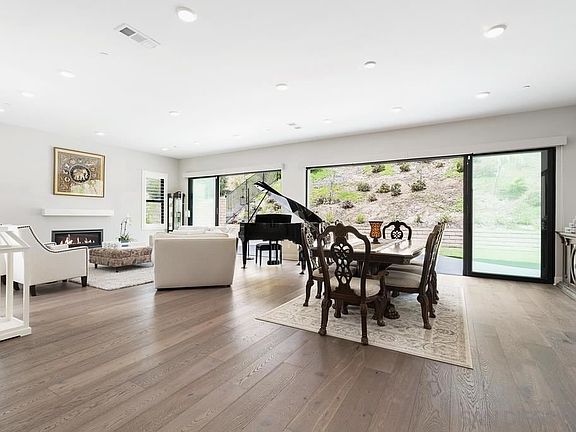 5th image of 6210 Artisan Way