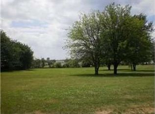 702 Park St, Lathrop, MO 64465