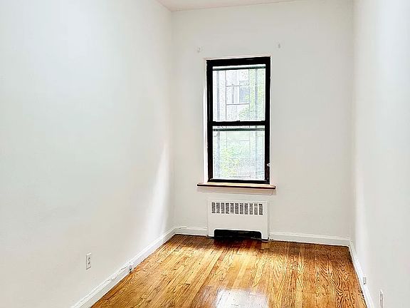 3rd image of 230 E 75th St #2B
