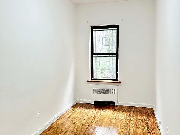 230 E 75th St #2B — Photo 3