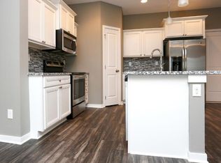 9169 Daisy Dr UNIT 106, West Des Moines, IA 50266