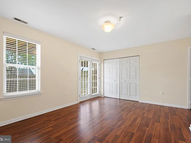 7017 Migliori Ct — Photo 4