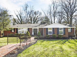 5406 Hempstead Rd, Indian Hills, KY 40207