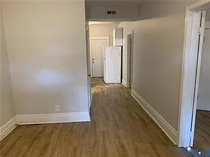 2 bed, 1.0 bath, 820 sqft, $1,225 — Photo 2