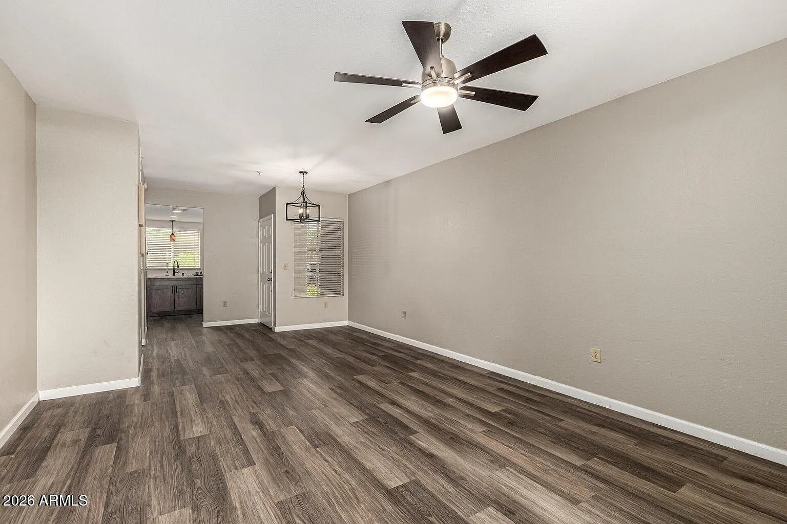 2 bed, 2.0 bath, 897 sqft, $2,000 — Photo 4