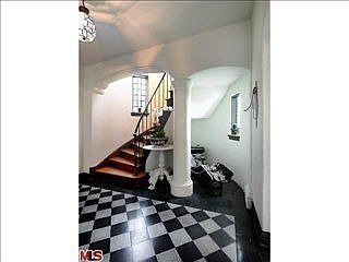 5th image of 2801 Belden Dr