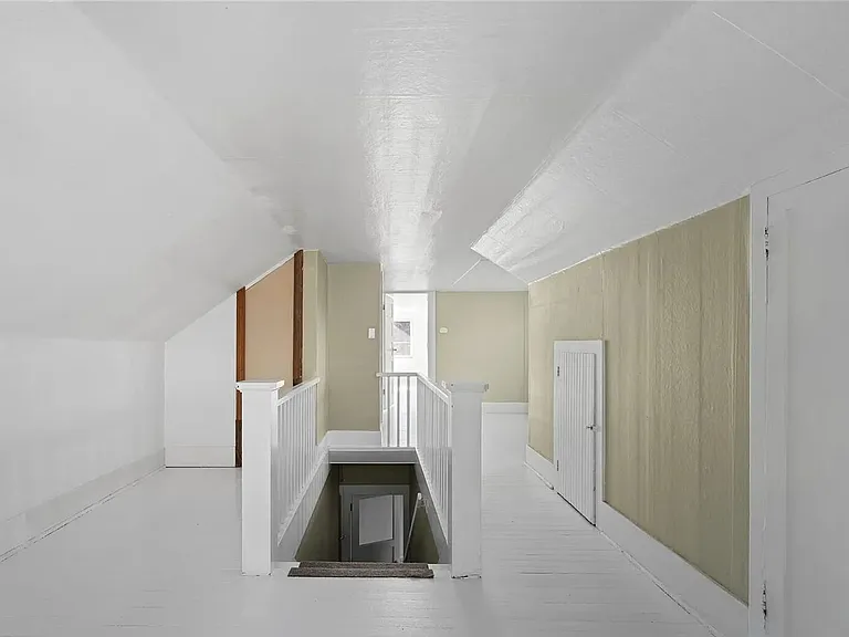 1502 E Maplewood Ave — Photo 12