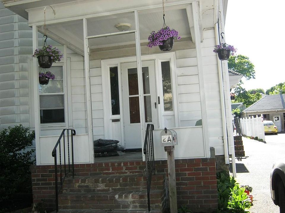 1st image of 2 Linden Ave Unit 1