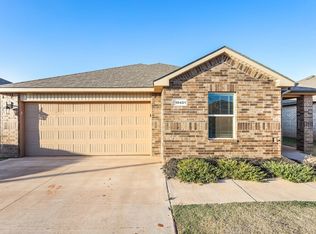 10421 SW 38th St, Mustang, OK 73064